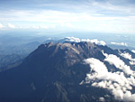 空から見たキナバル山